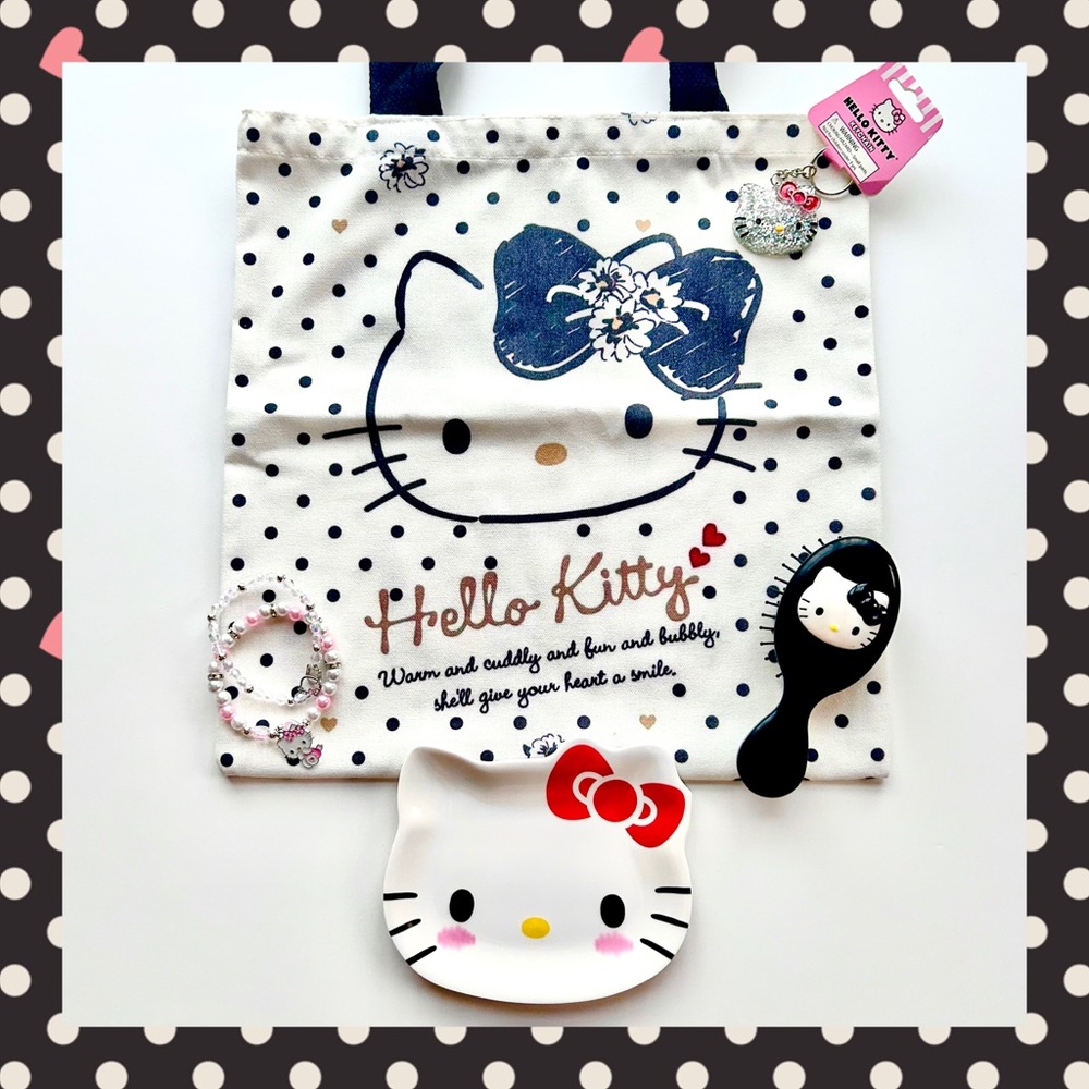 ❤️(HK347) Hello Kitty Adorable 5-Piece Tote Bag Bundle!